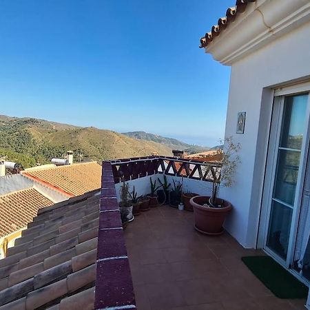 Atico Con Vistas Mar Y Montana Apartment Ojen Ngoại thất bức ảnh